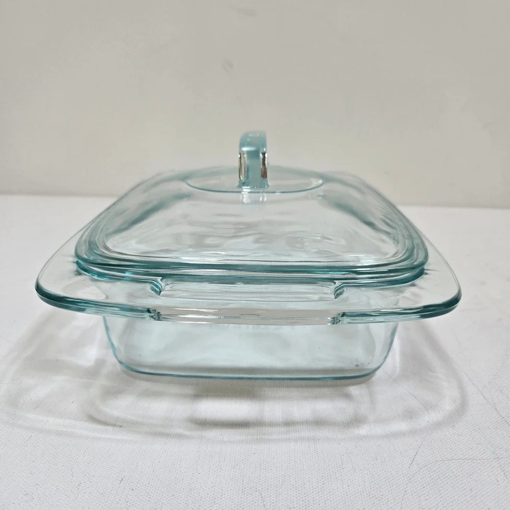 Pyrex Casserole Dish 2qt Clear Glass Rectangular Baker with Lid 1.9L